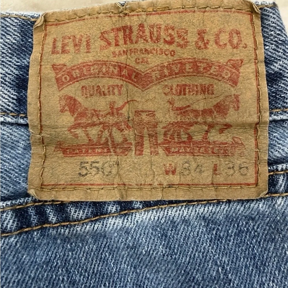 Levi's 550 Relaxed fit Men's Jeans. Size W34x L36.